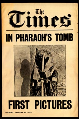 Реклама о том, что “The Times” побывали в гробнице Тутанхамона. Опубликовано 30 января 1923 года. Таймс имели эксклюзивное право на освещение событий о ходе раскопок согласно контракту с Карнарвоном от 9 января 1923 года.